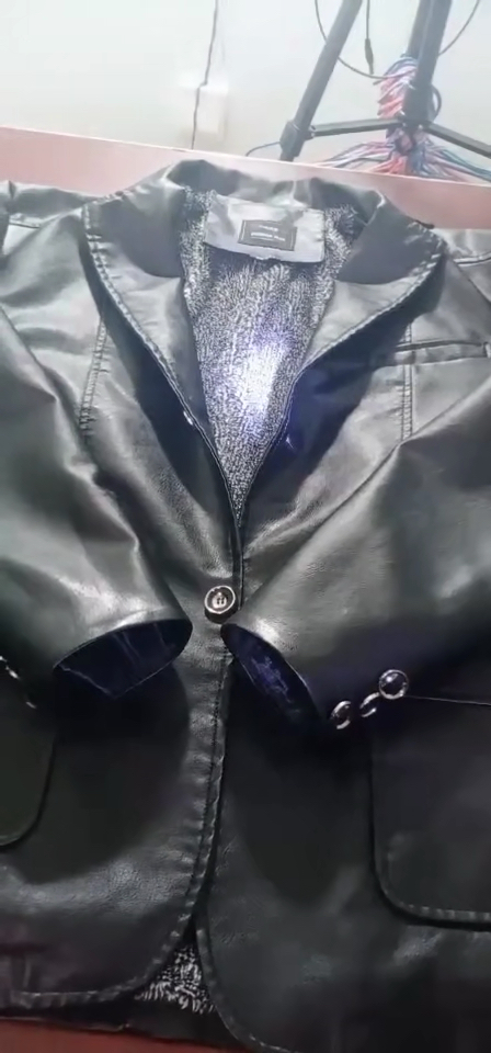 做好的滑袖衣服准备发货给客户了