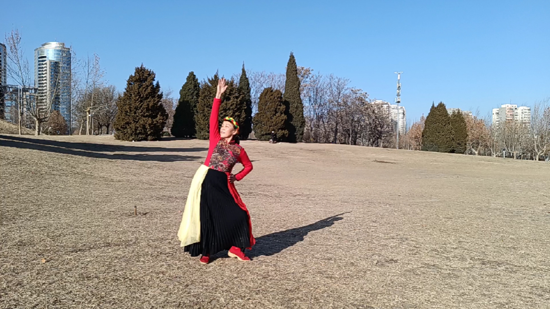 广场舞#天气晴朗,看看这《窗外风景》,心情舒坦.