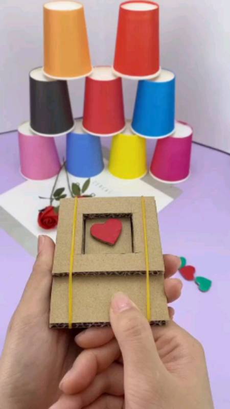 手工制作#快递纸箱简单两步做一个好玩的爱心发射器