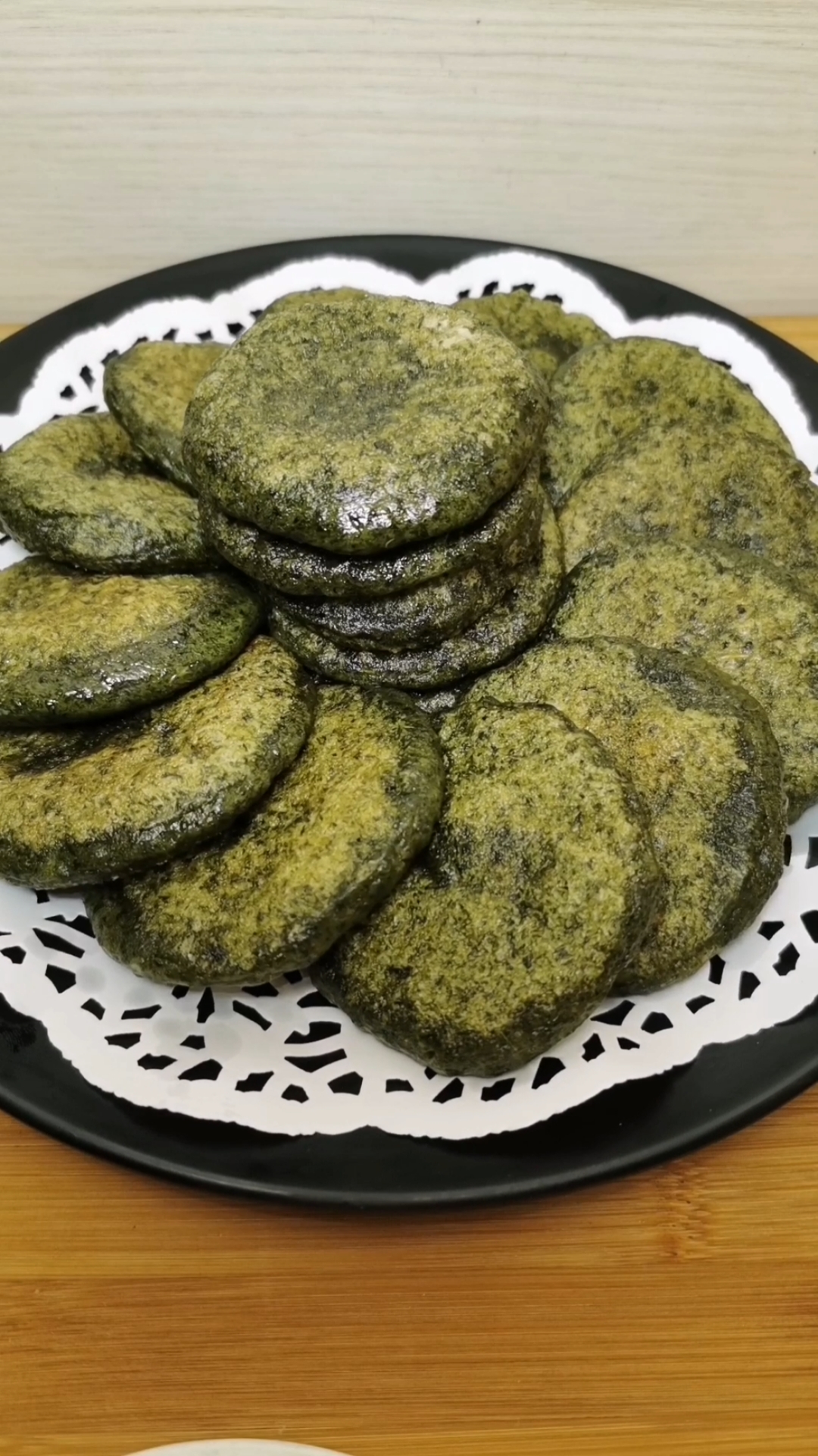 在家做个拿手菜#农村姑娘教你这样艾叶粑粑,吃了就停不下来的那种!