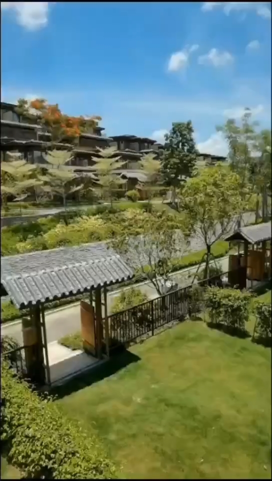 绿地『拾野川』华南最美小镇,洋房:总价39万起/套面积:50~80平