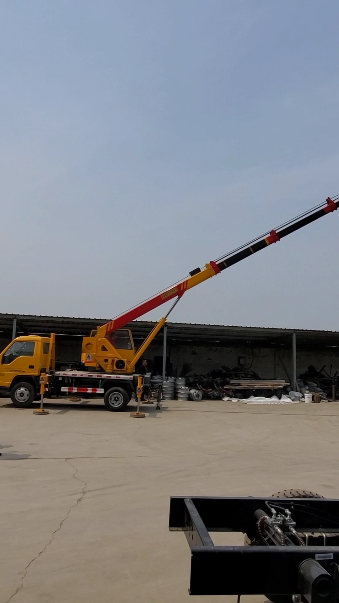济宁吊车李辉#5吨蓝牌汽车吊全出臂吊1000斤