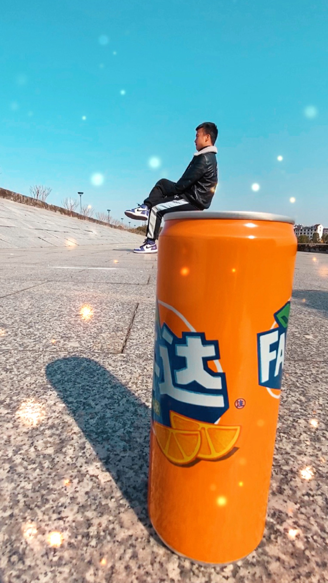 手机摄影教学#饮料瓶也能拍出好看的创意错位照