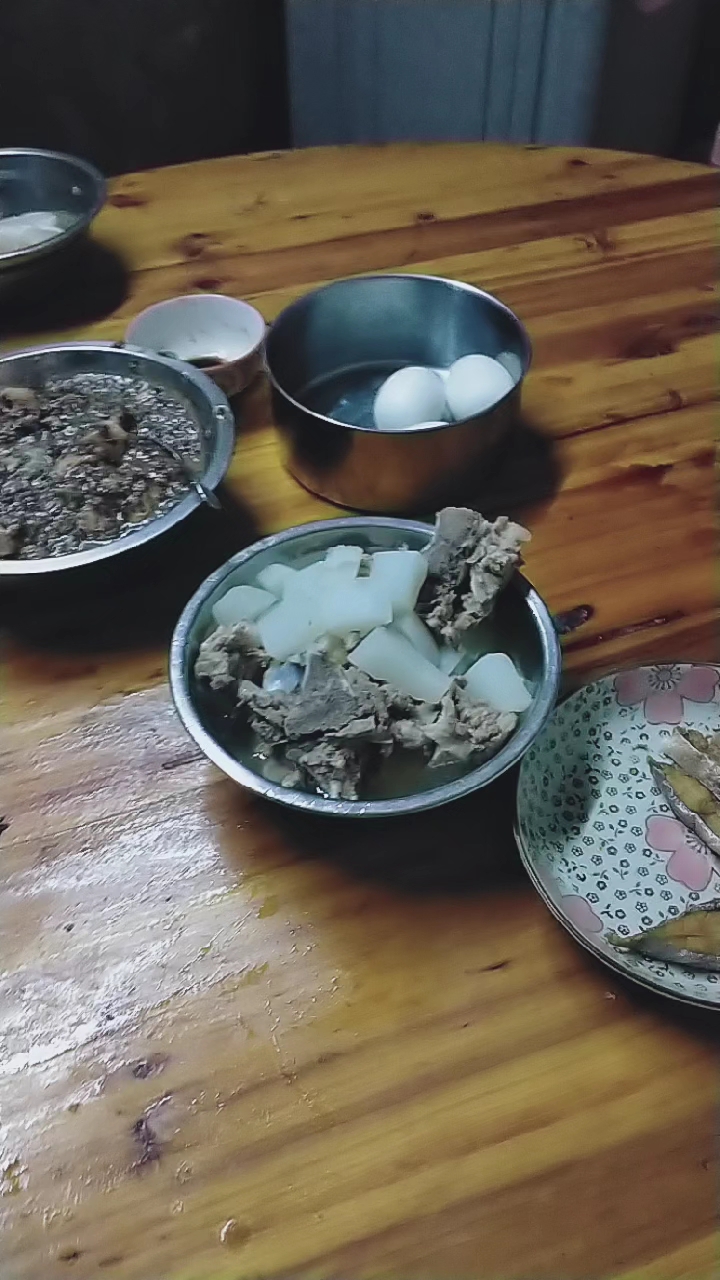 晚餐简单,穷人家的该子