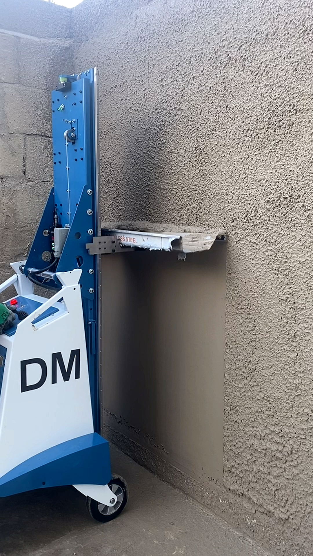 自动粉墙机#机器抹灰又快又好-度小视