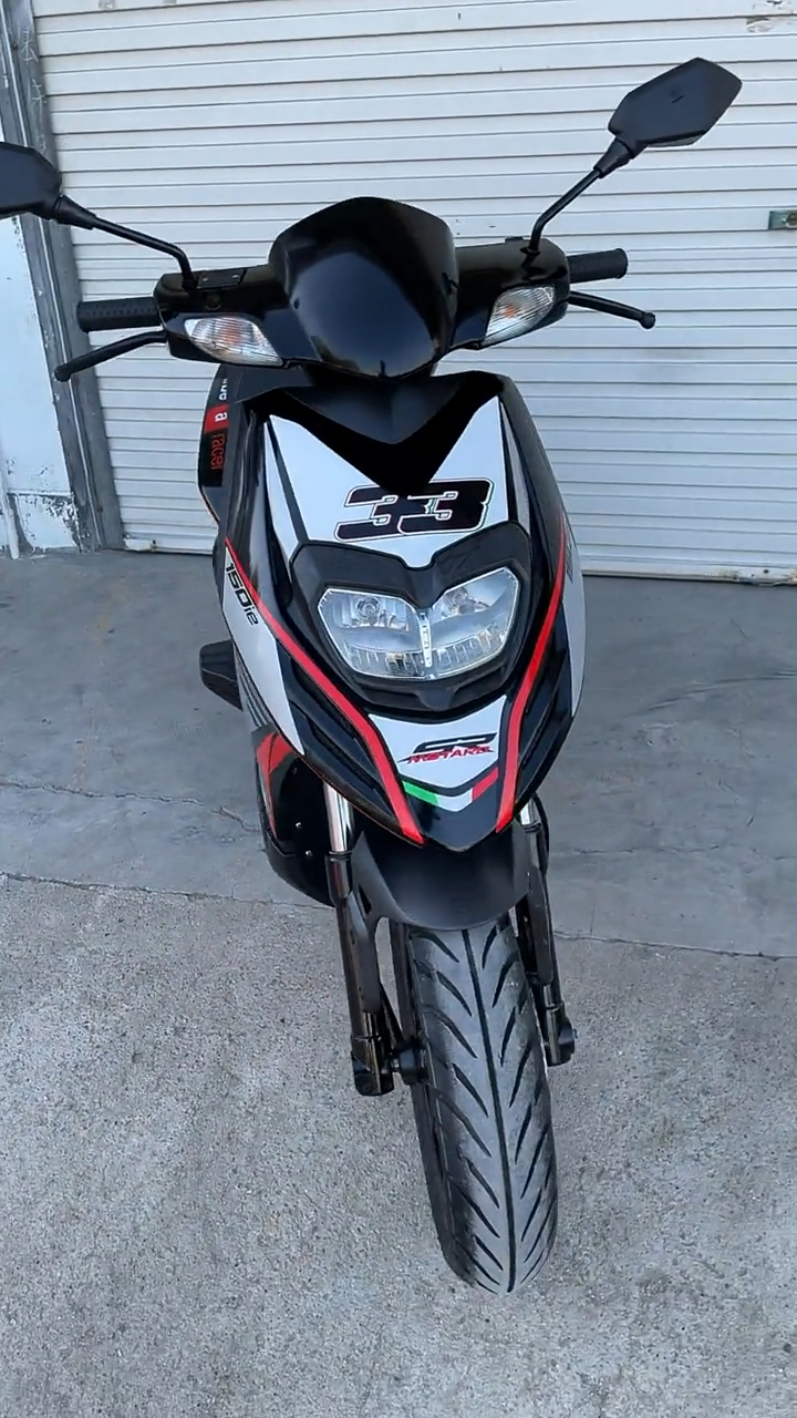 比亚乔题啊台风喜欢机车的朋友们关注