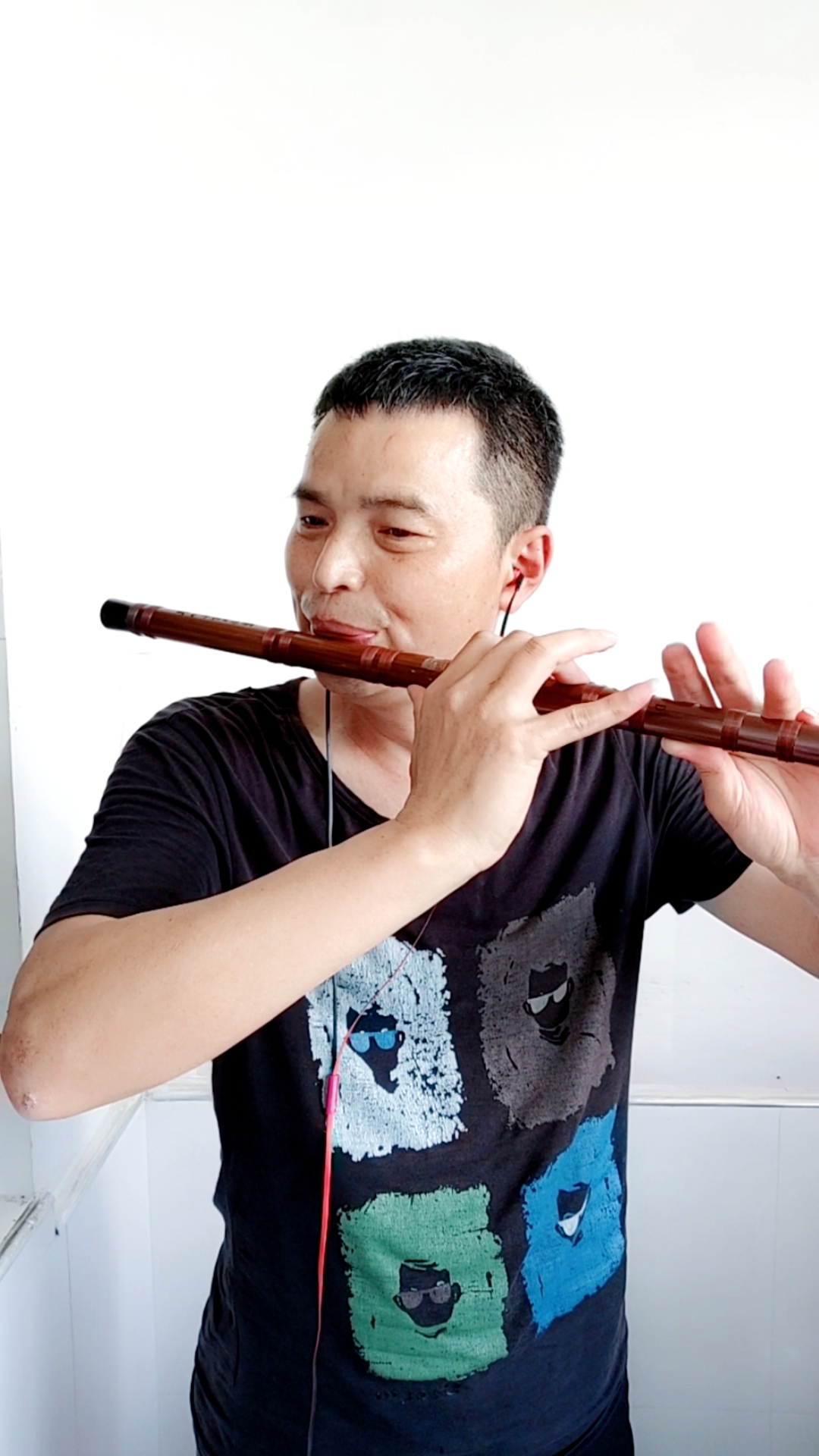 笛子#竹笛演奏《走进新时代》,旋律优美动听-度小视