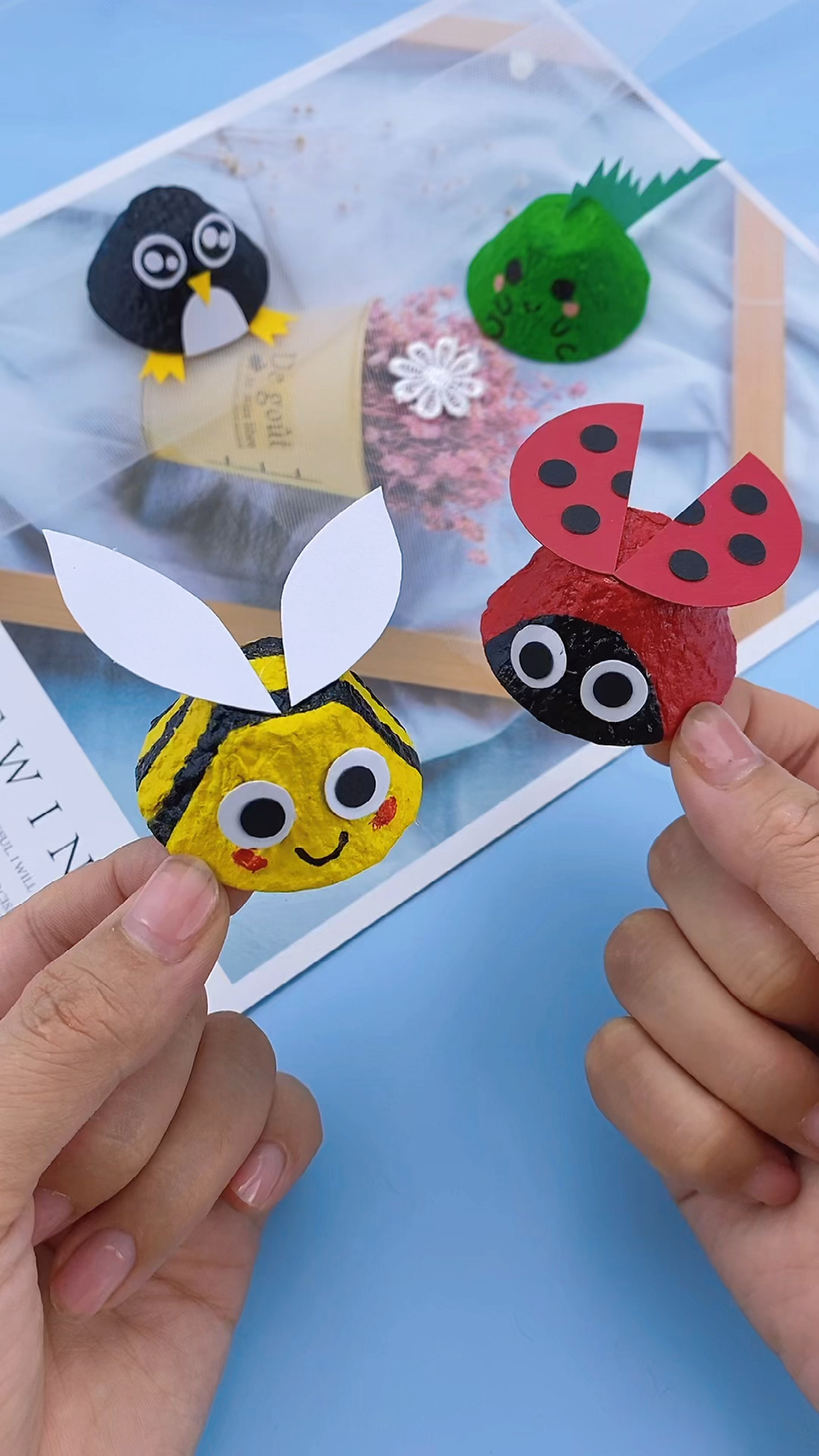 手工制作用鸡蛋托给孩子做几个小可爱他们可太喜欢了