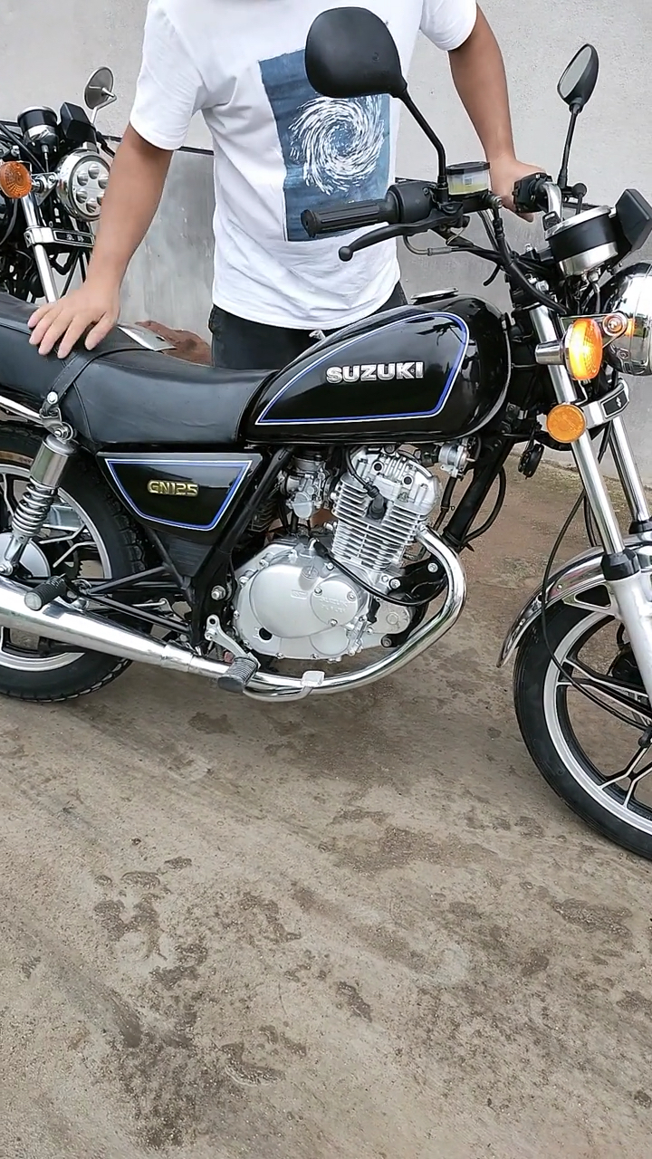 铃木125太子喜欢机车的朋友们关注一下