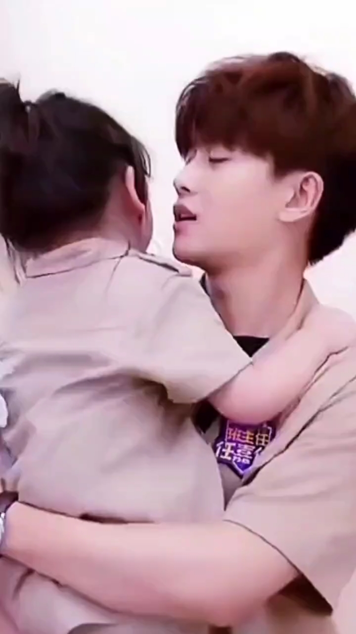 任嘉伦#能有什么心思～除了工作就是带娃～最佳劳模奖,非你莫属