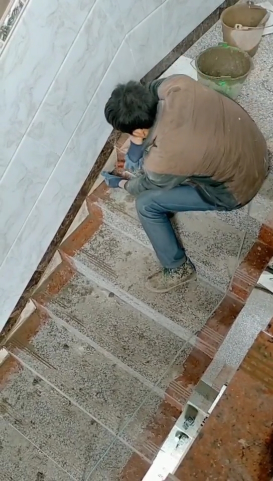 留下红星感谢支持观看学习#楼梯三角贴砖