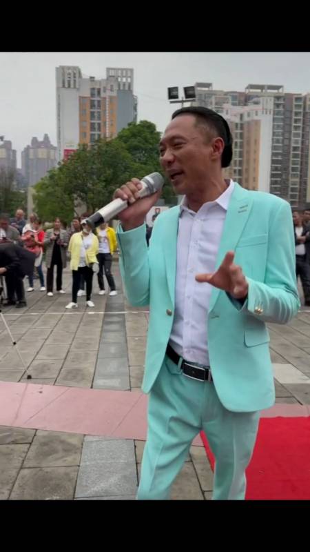 记录生活#龙哥 袖珍团队#优秀.