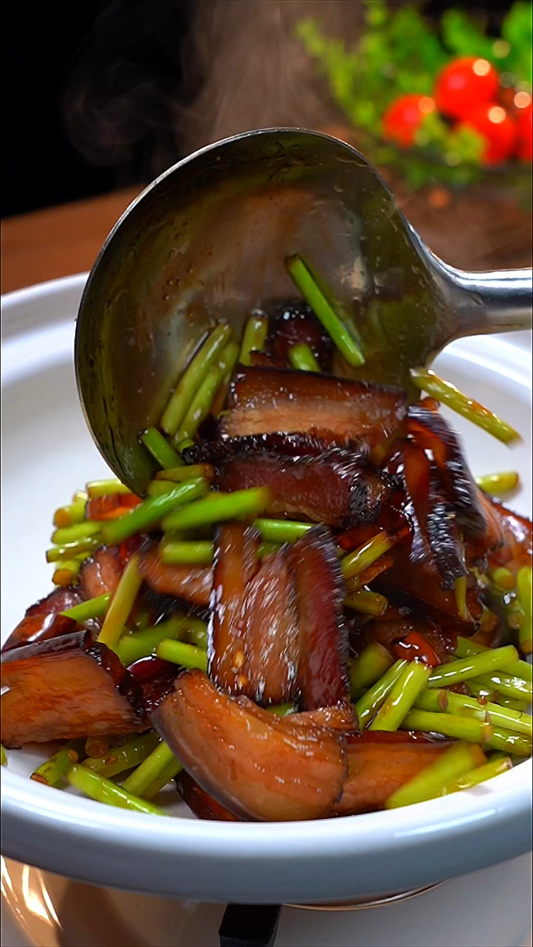 好吃又下飯的蒜薹炒臘肉趕緊做起來你家臘肉醃製好了嗎