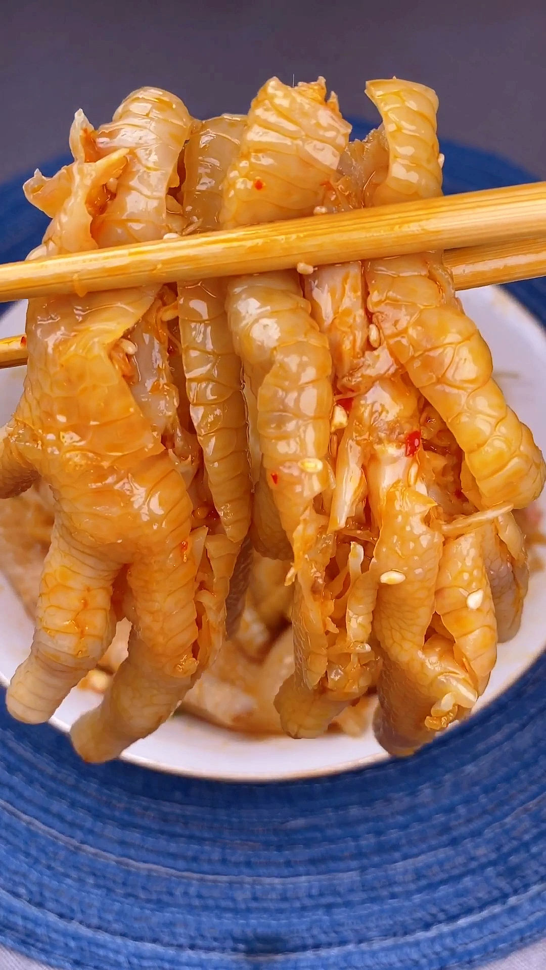 过好冬天#好吃的酸辣无骨鸡爪教程来啦,赶紧学起来