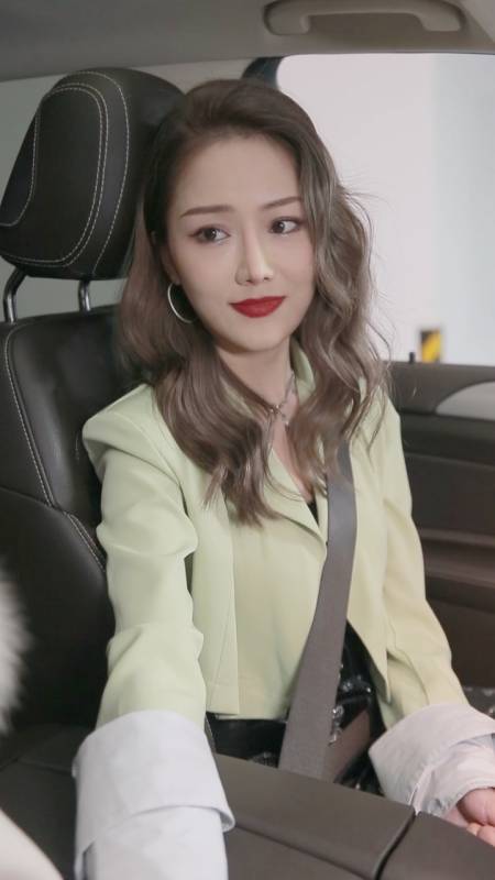 42万次播放.2020-11-191.43万懂车侦探小璐_101.94万粉丝  关注50.