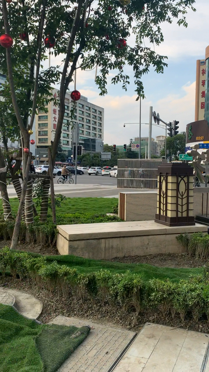 我和春天有个约会#成都南二环黄金大转角铺出售