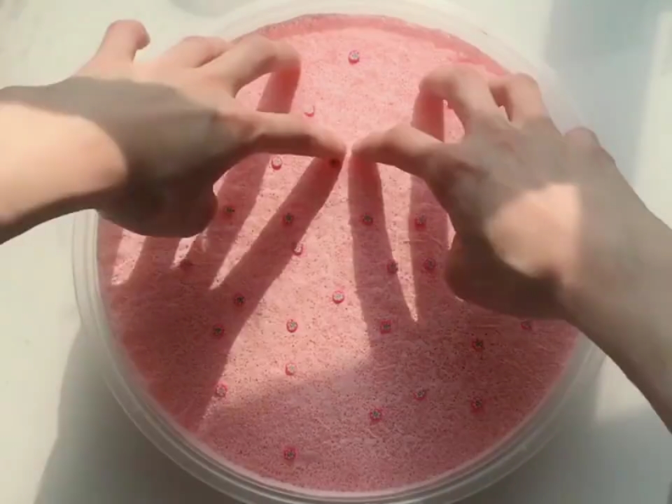 玩泥素材拿走吱一声哈啊草莓味的冰山泥爱了爱了0678