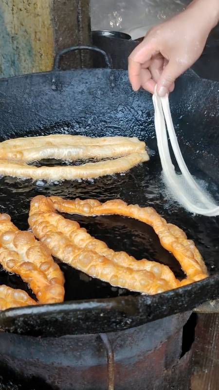 美食看中国#北京叫油条,保定叫炸果子