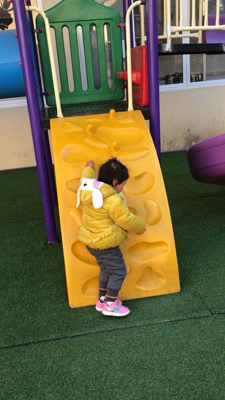 许久没爬,还是爬的这么溜啊