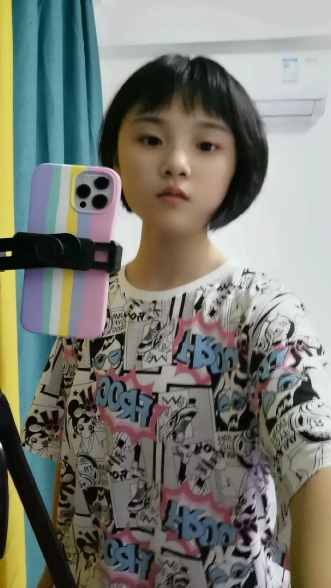 韩甜甜封闭自拍感觉好自然呢