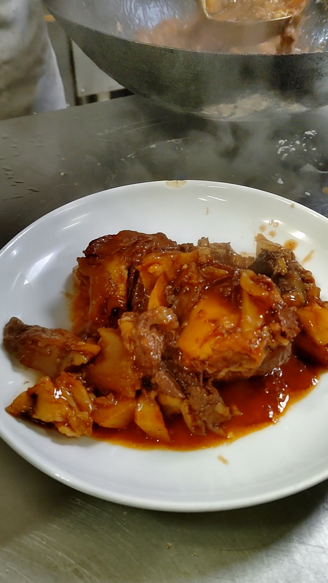 红烧牛窝骨真有食欲