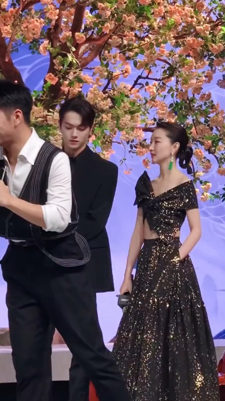明星#许凯千古玦尘周冬雨众神陨落,古的白什么时候才能再相见