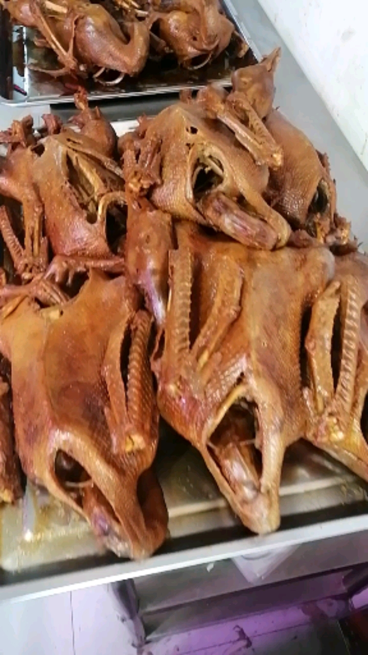 增红酱大鹅#邯郸市峰峰矿区特色美食,增红酱大鹅,自制美食,家乡特产