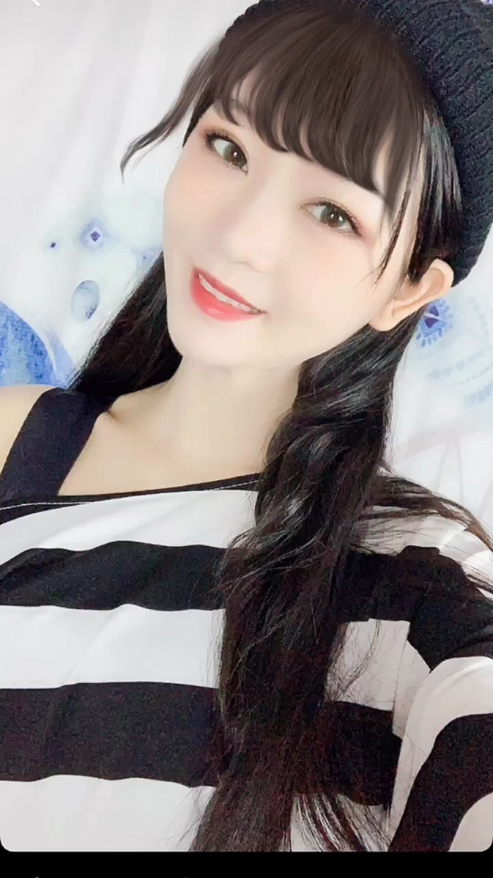 羽儿小姐姐手舞#给大家变个脸～纯属好玩,女神粉丝们不要喷我哦
