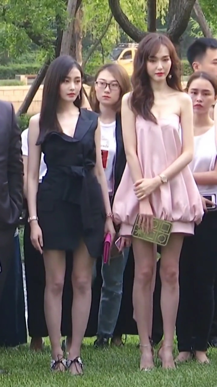 张天爱#唐嫣两位大美女,你喜欢谁?