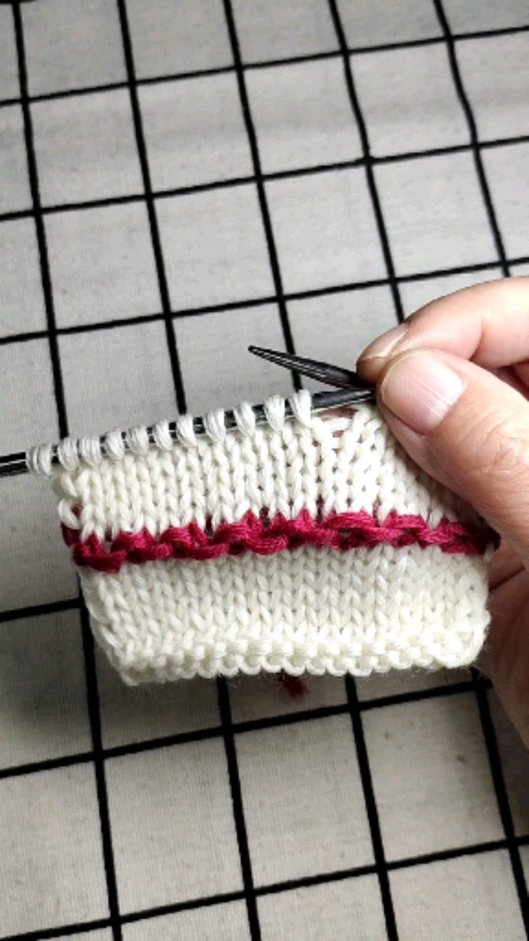 纯手工编织毛衣配色横条纹花编织教程