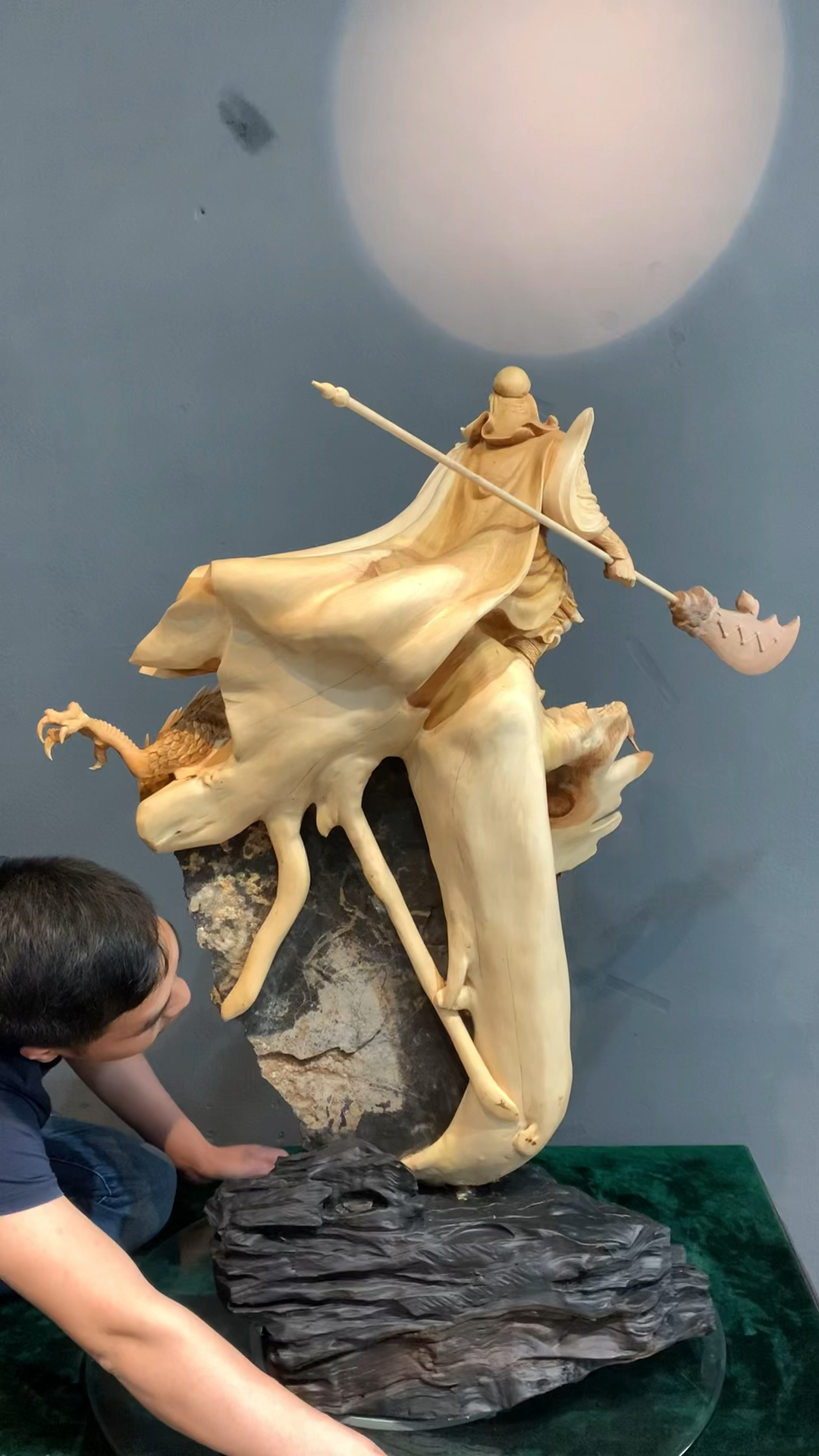 石春林原创视频#关公踏龙战长虹,古今人穷志不穷.