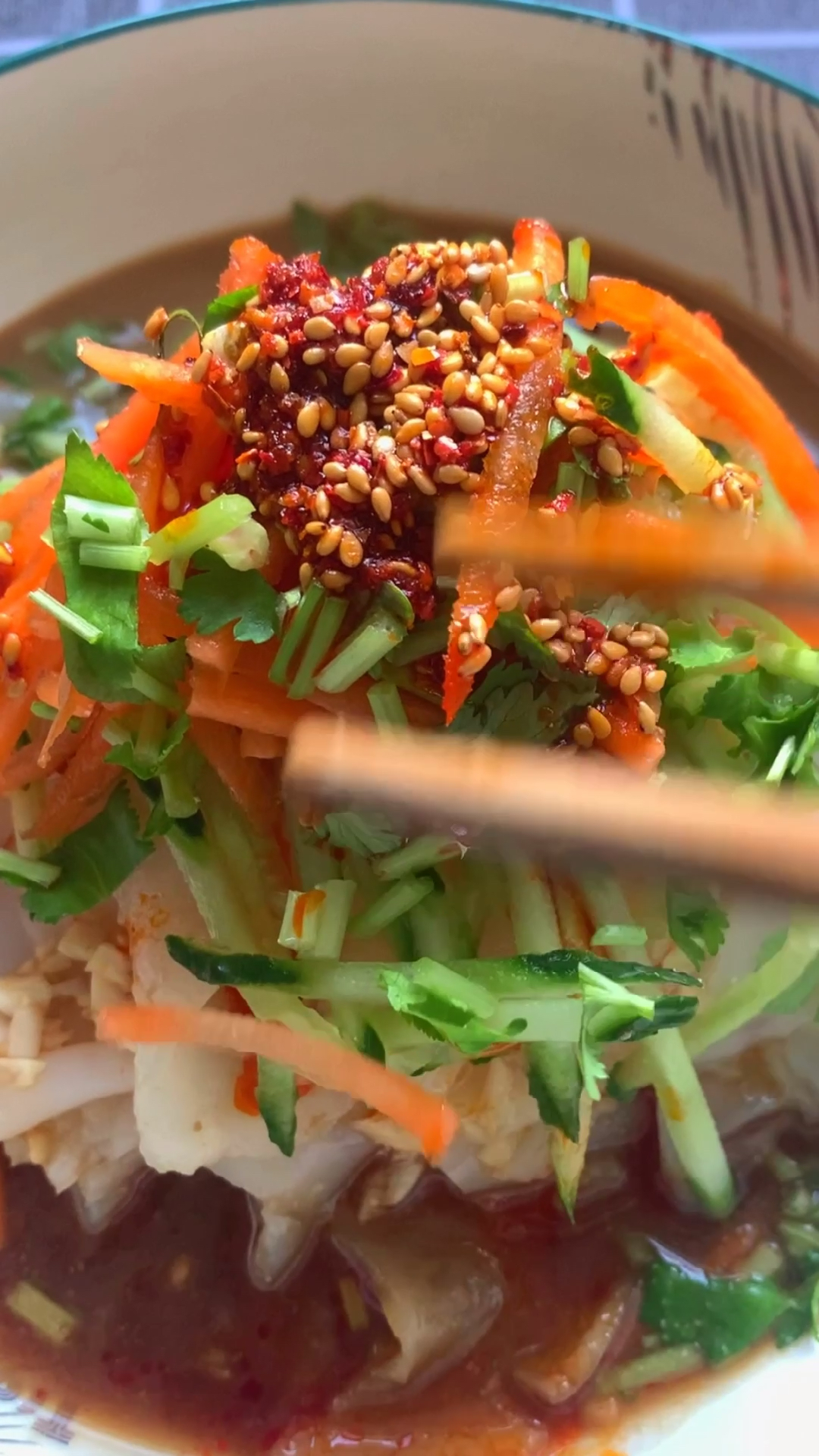 凉皮#红薯淀粉做了个凉皮,还翻车了!