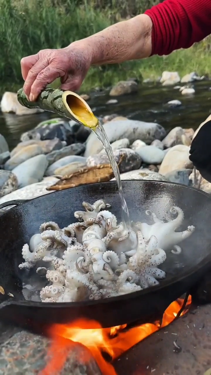 山里的美味生活!爆头鱼