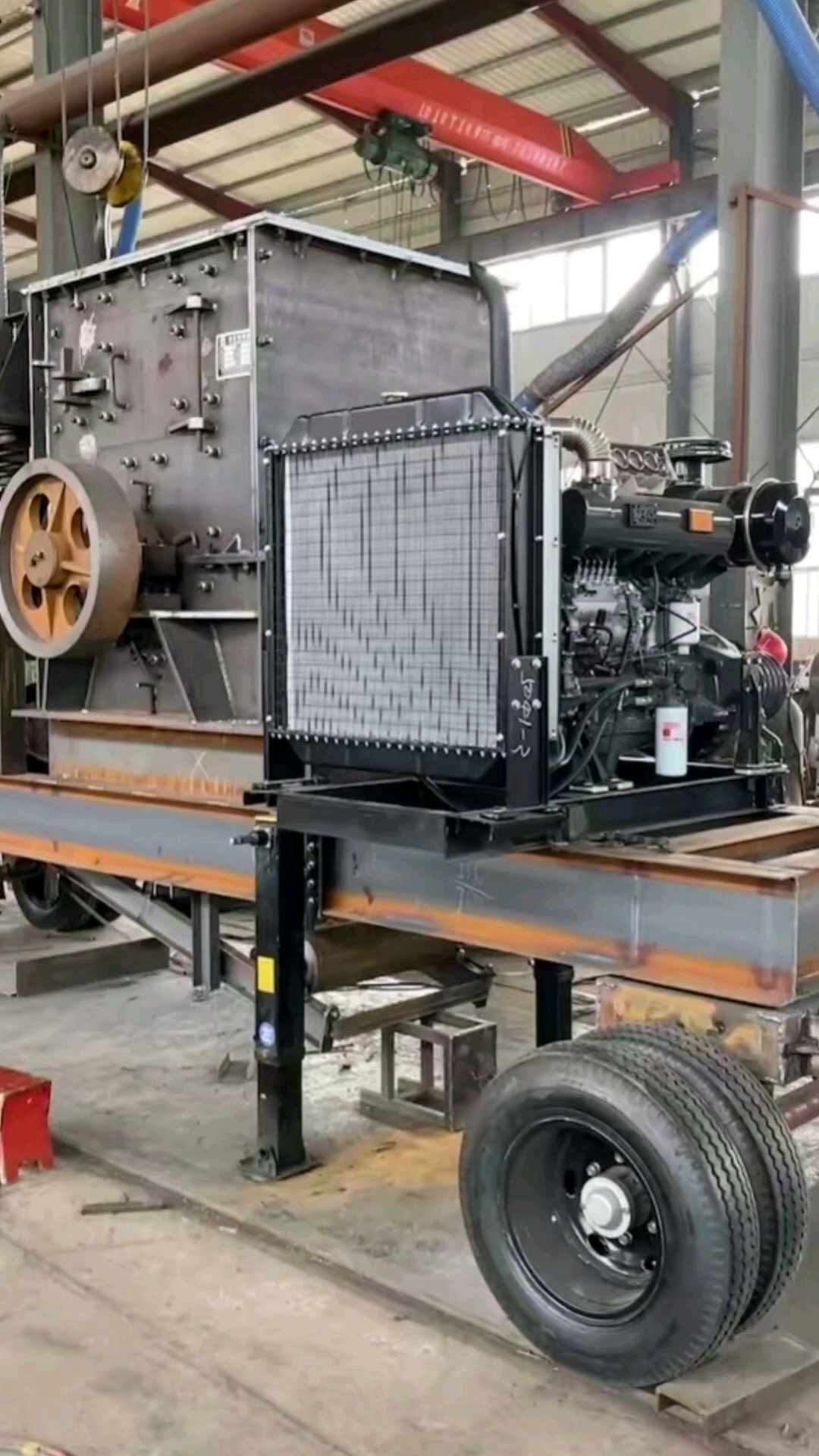 方箱式破碎机#移动破碎作业,柴油机动力,环保型,时产50吨.