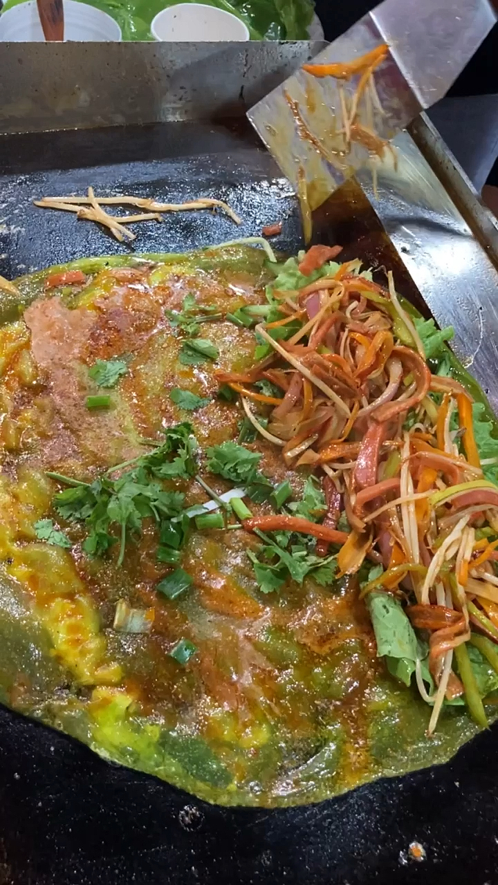 烤凉皮#有人问我为什么那么努力,我想说我知道没的日子多么无奈,为了