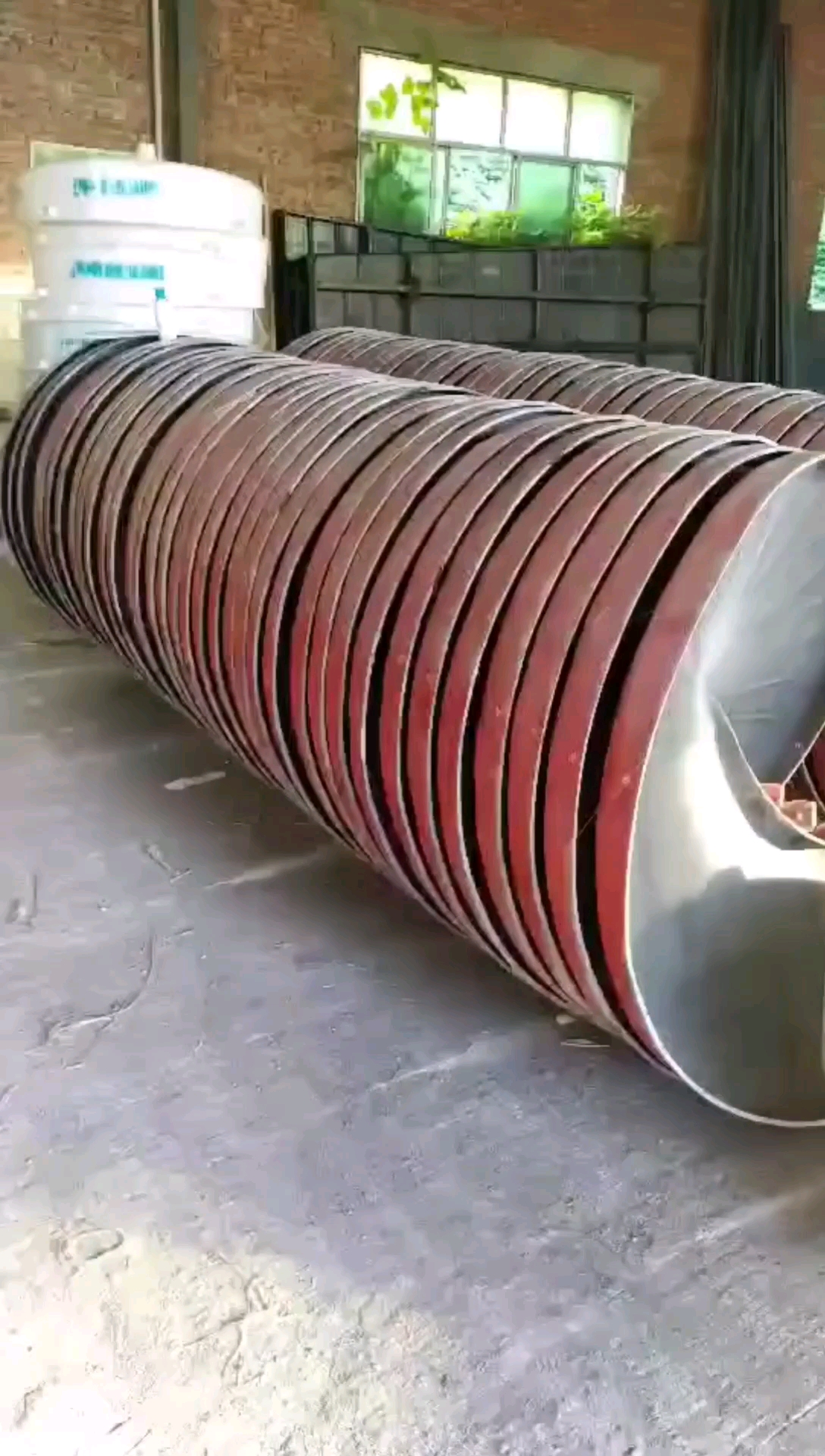 矿山机械#赣州格林矿山机械螺旋溜槽发货中