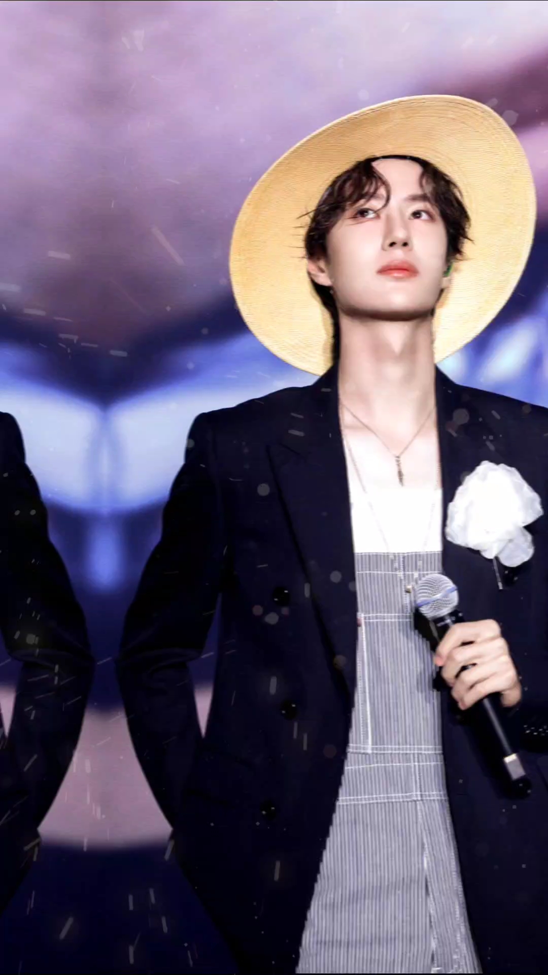 王一博#王一博这套路飞装真的太精致了,精致boy!-度小视