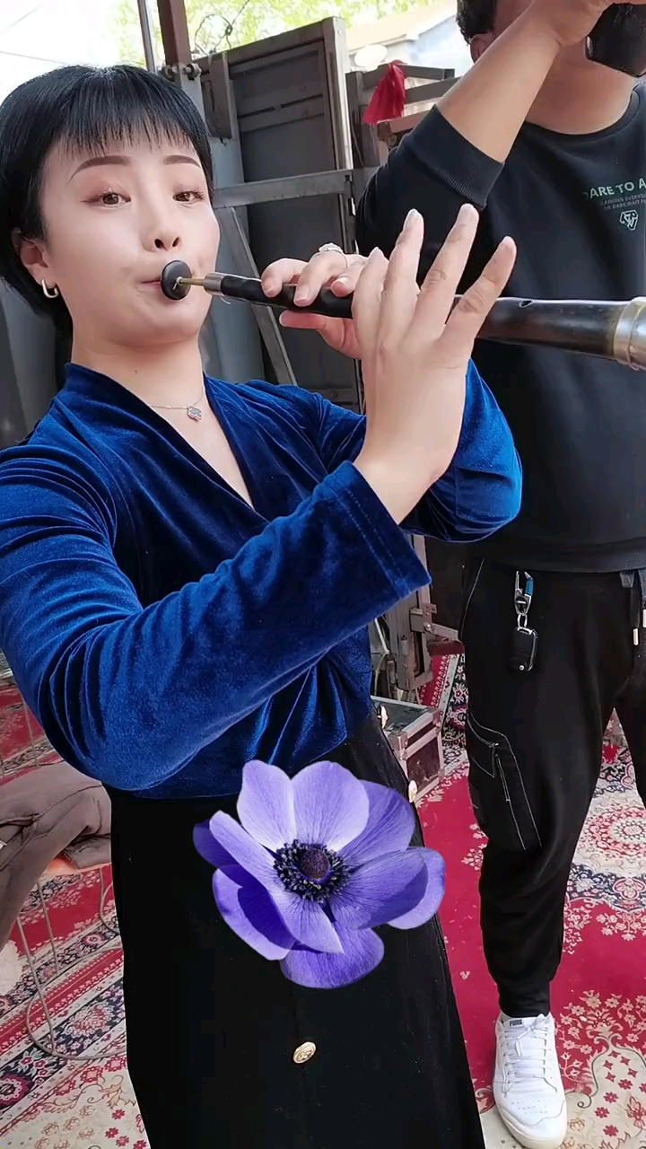 段莎莎不愧是民间唢呐女高手-度小视