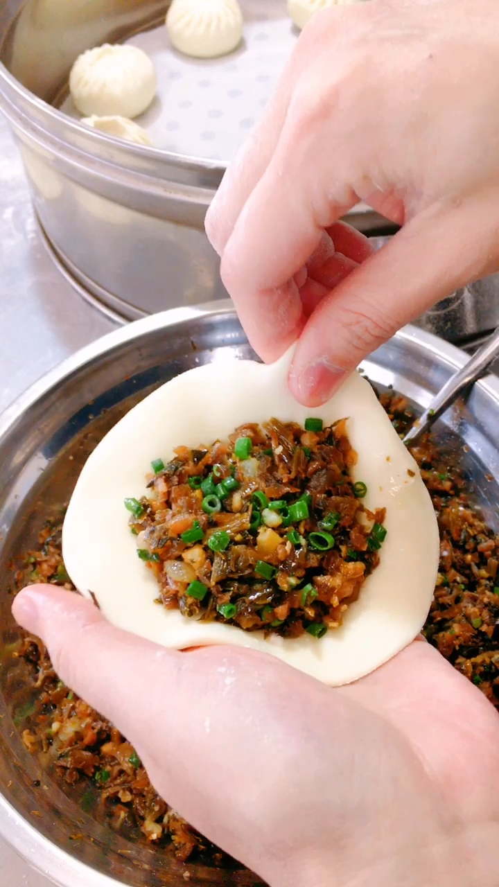 在家做个拿手菜#包包子手法