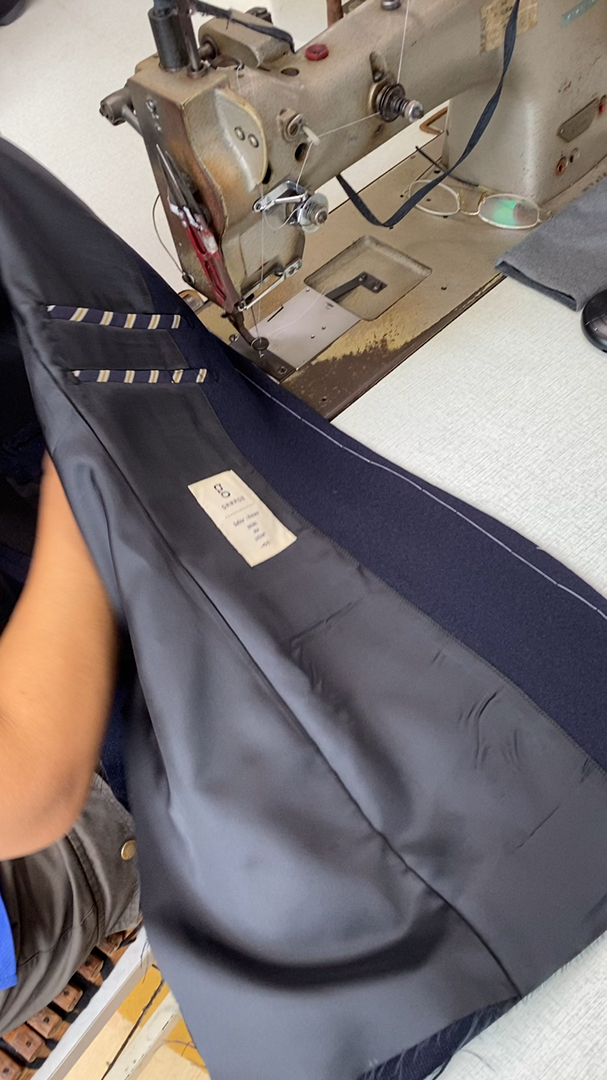 西服订门巾挂面方法