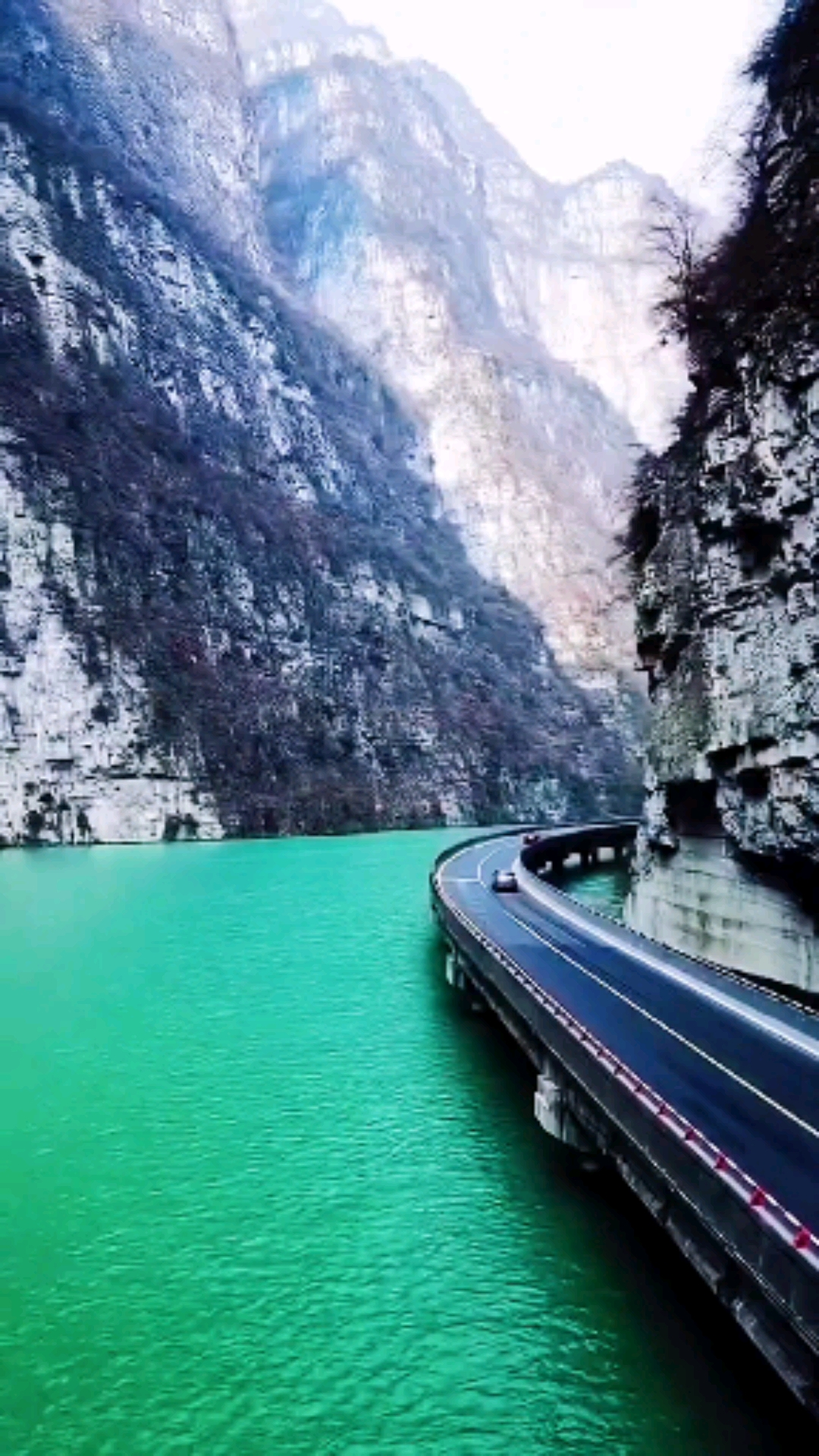 打卡我的春节定位#金口河大峡谷最美水上公路,值得一去