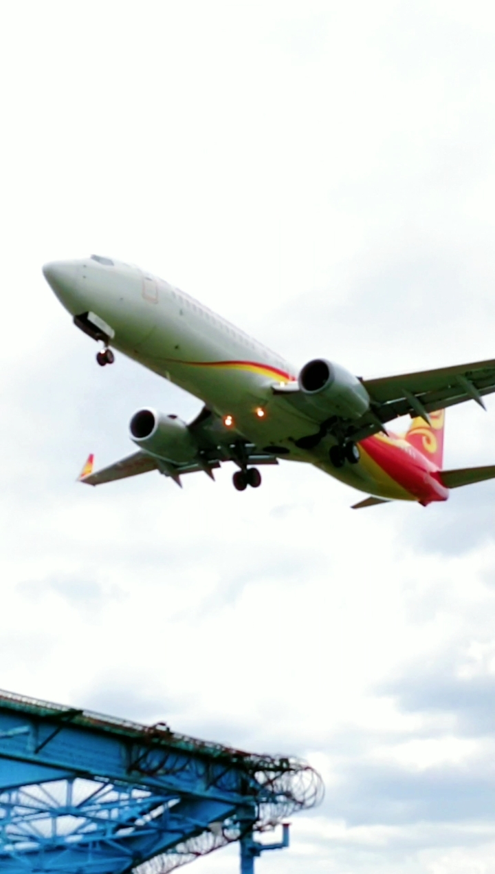 这什么飞机飞的这么低,太吓人了,求下面老司机心理阴影