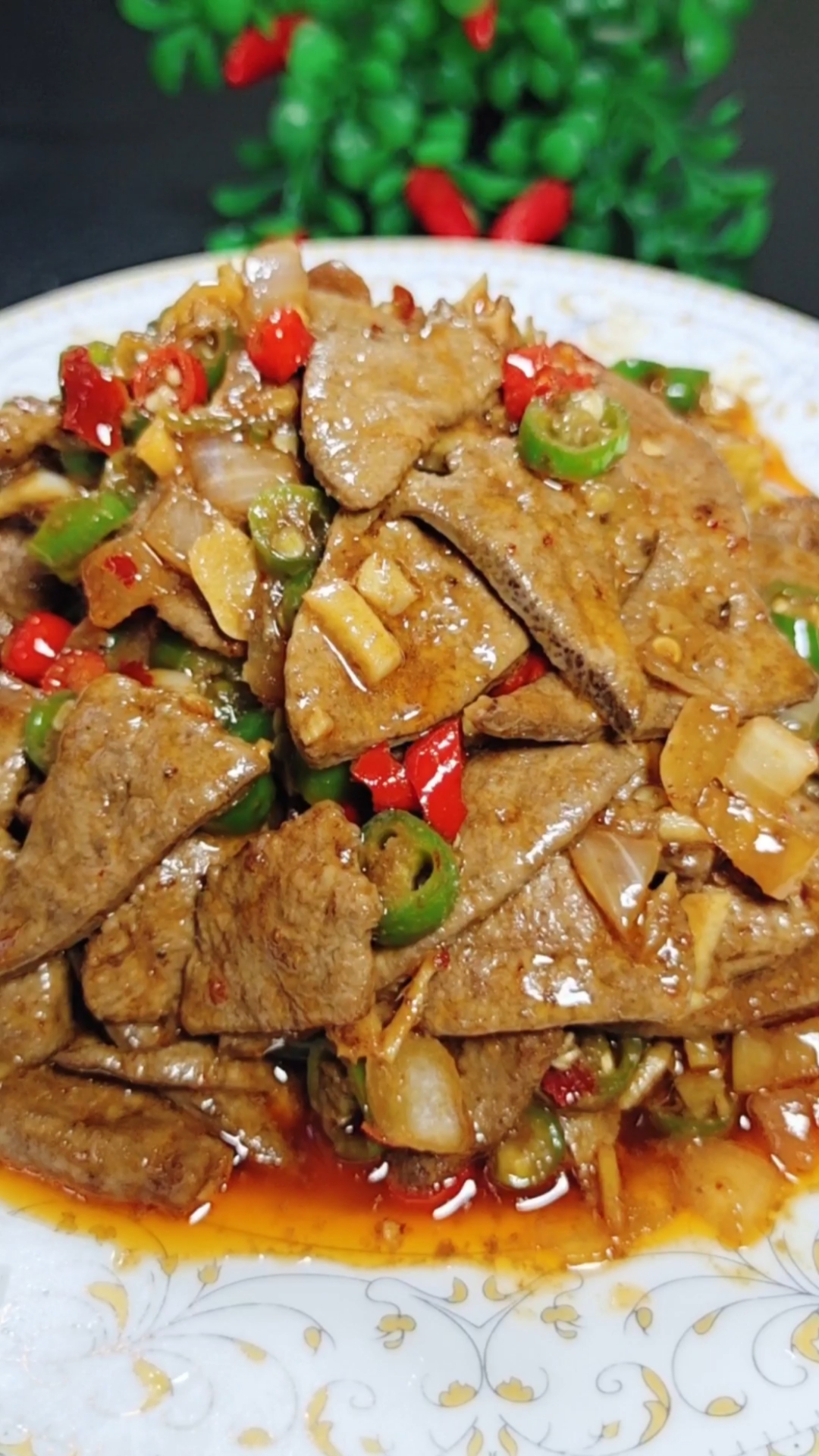 猪肝做法教程#爆炒香辣猪肝做法教程!进来学会