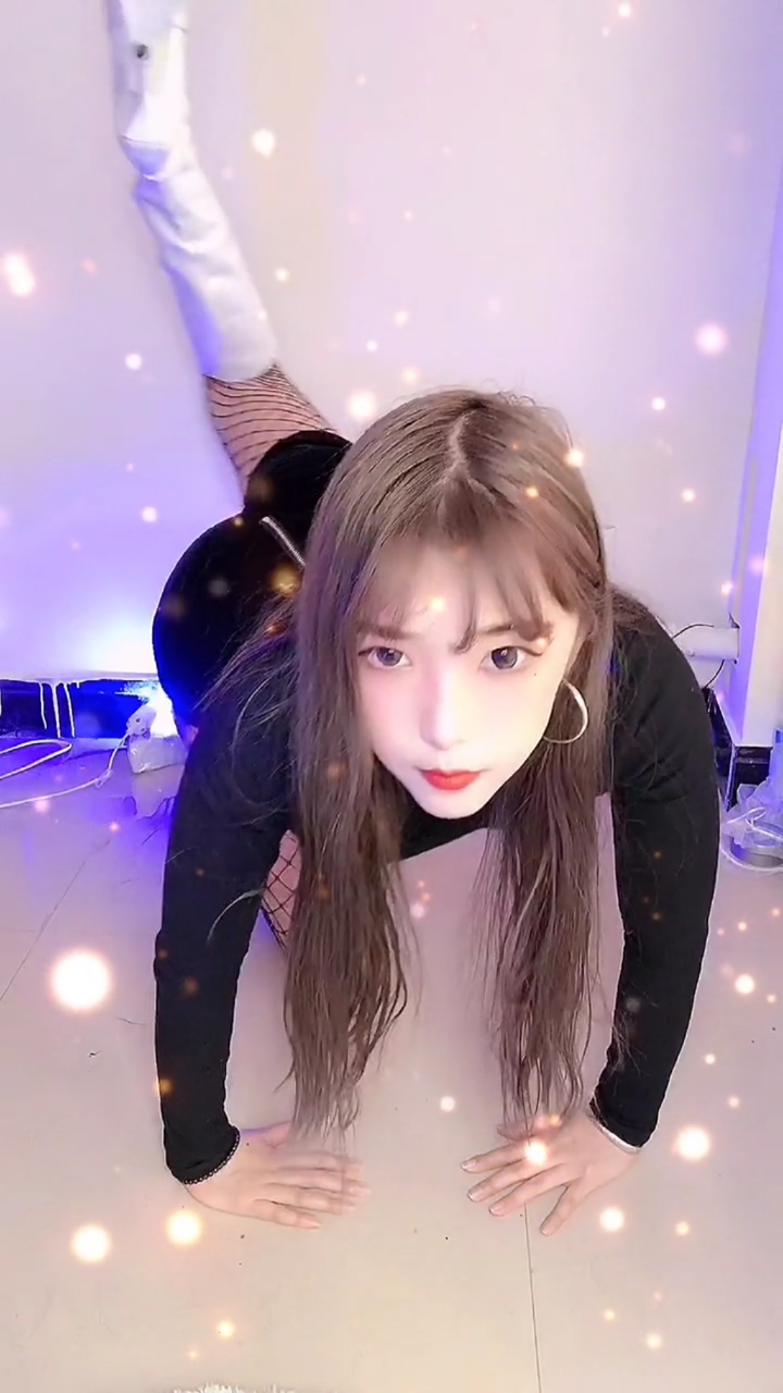 蝎子摆尾#好烦突然发现长得可爱根本没用风吹过来还是会冷