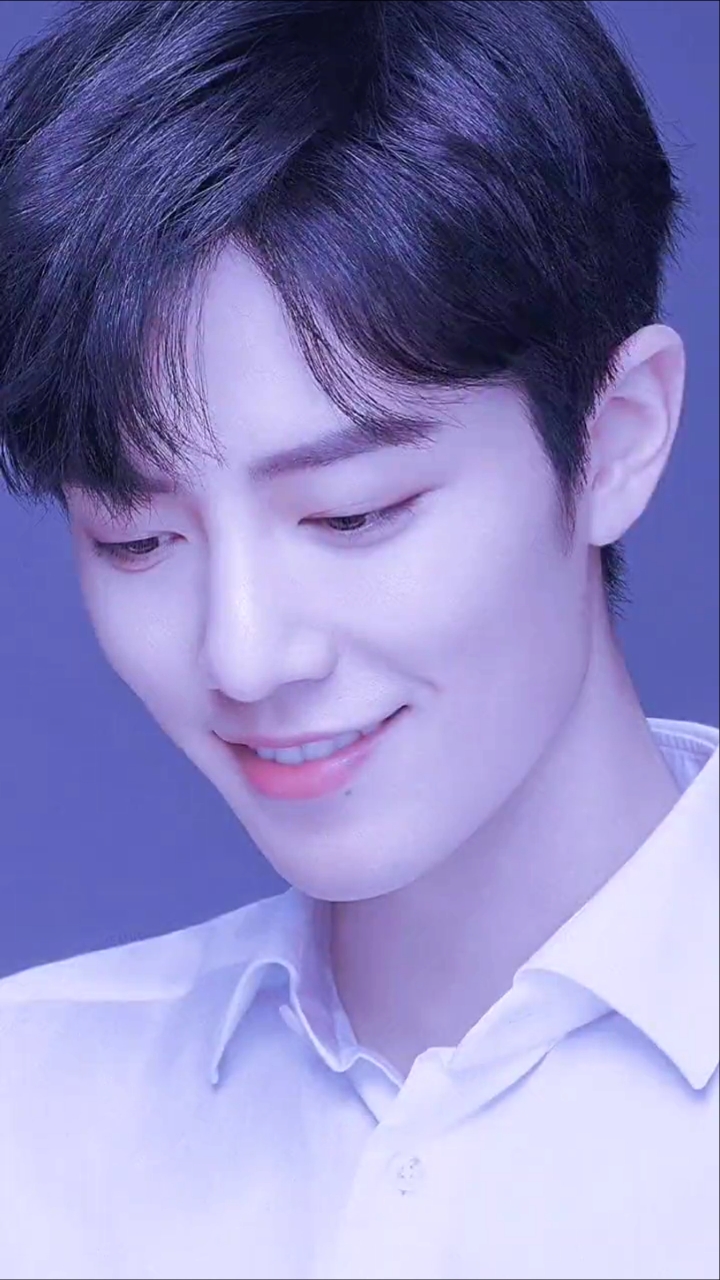 肖战#抓到一只偷吃的兔兔,太好看了叭,神仙颜值我的宝藏男孩#肖战