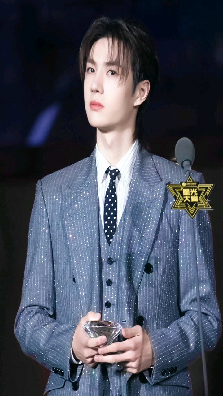 酷盖王一博#西服小王子o(∩_∩)o