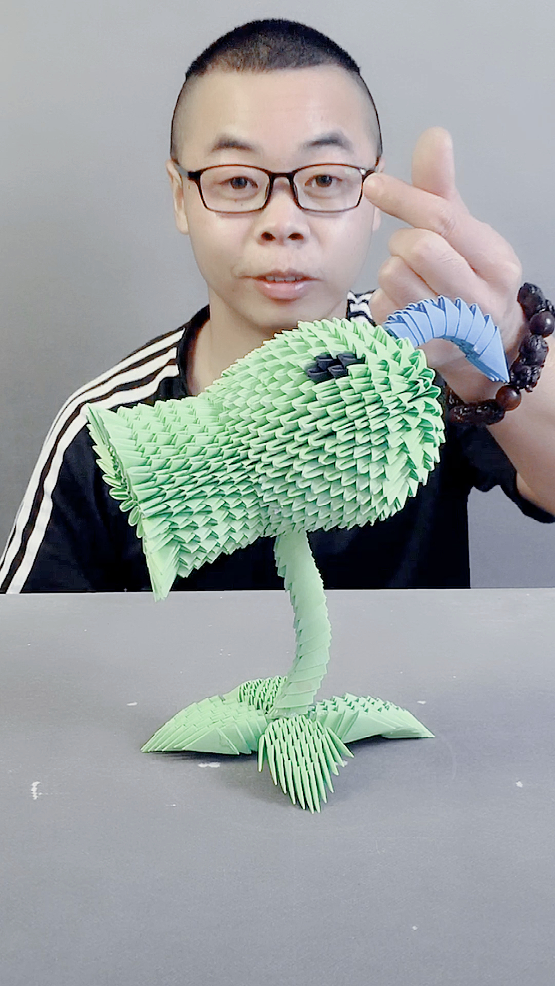 不一样的人生用纸折叠的豌豆射手像吗