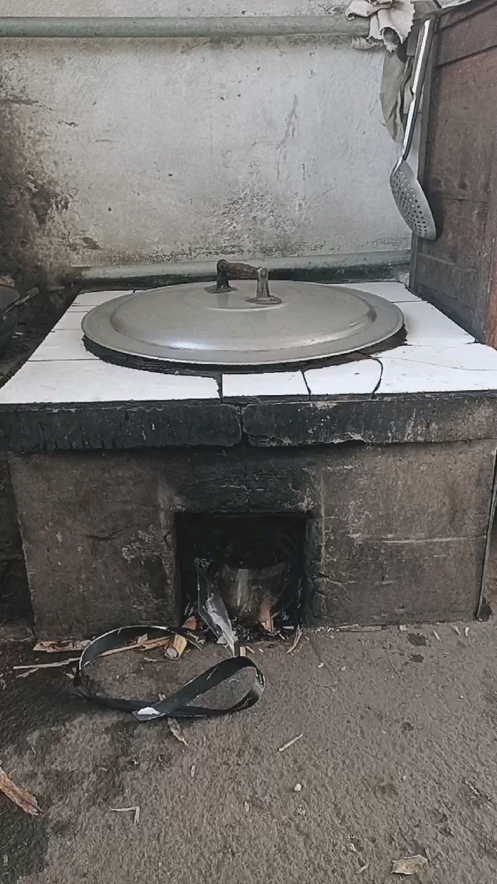 农村大锅,做饭,炖菜,炒菜,全能