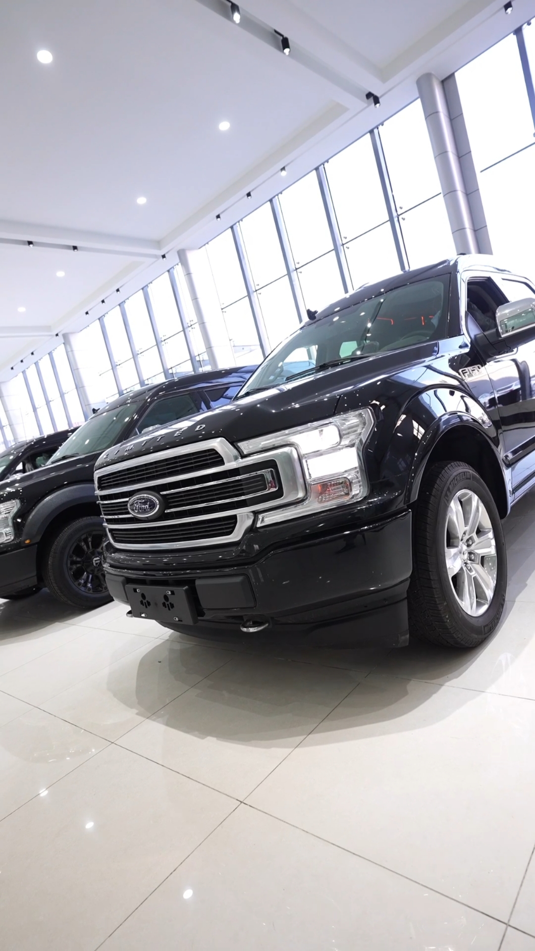 硬派越野车该如何选择新款福特勇猛者