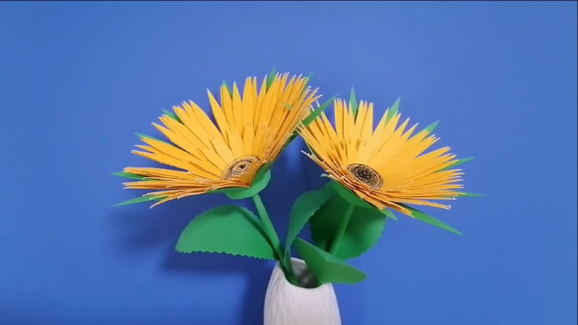 手工制作#彩色卡纸做的太阳花94,喜欢吗-度小视